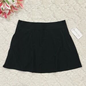 Athleta - Brooklyn Heights Black Skort - Size 16